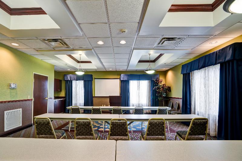 Holiday Inn Express Hotel & Suites Christiansburg By Ihg Exteriör bild