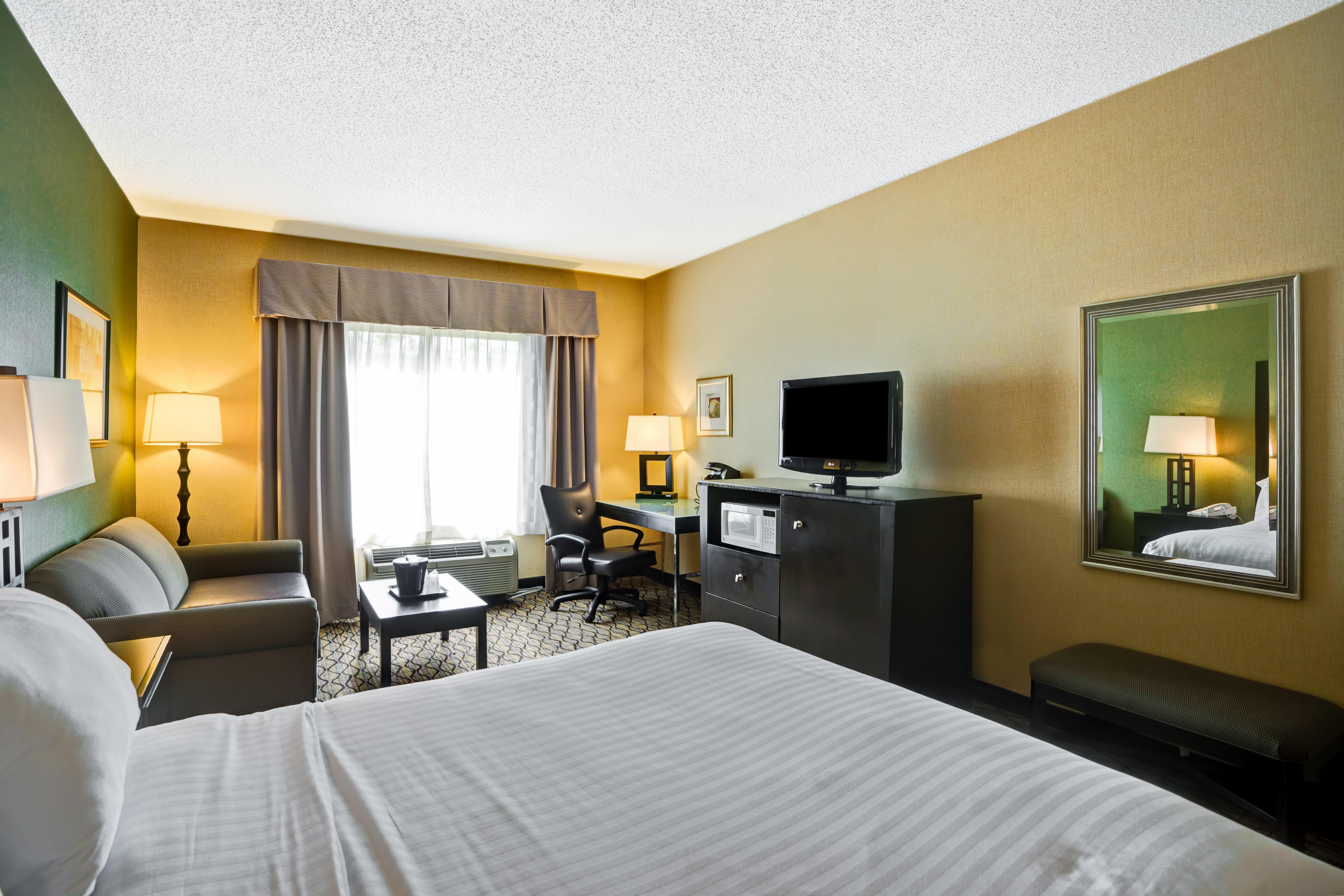 Holiday Inn Express Hotel & Suites Christiansburg By Ihg Exteriör bild